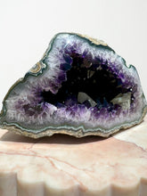 Load image into Gallery viewer, Amethyst Geode | 3.9kg
