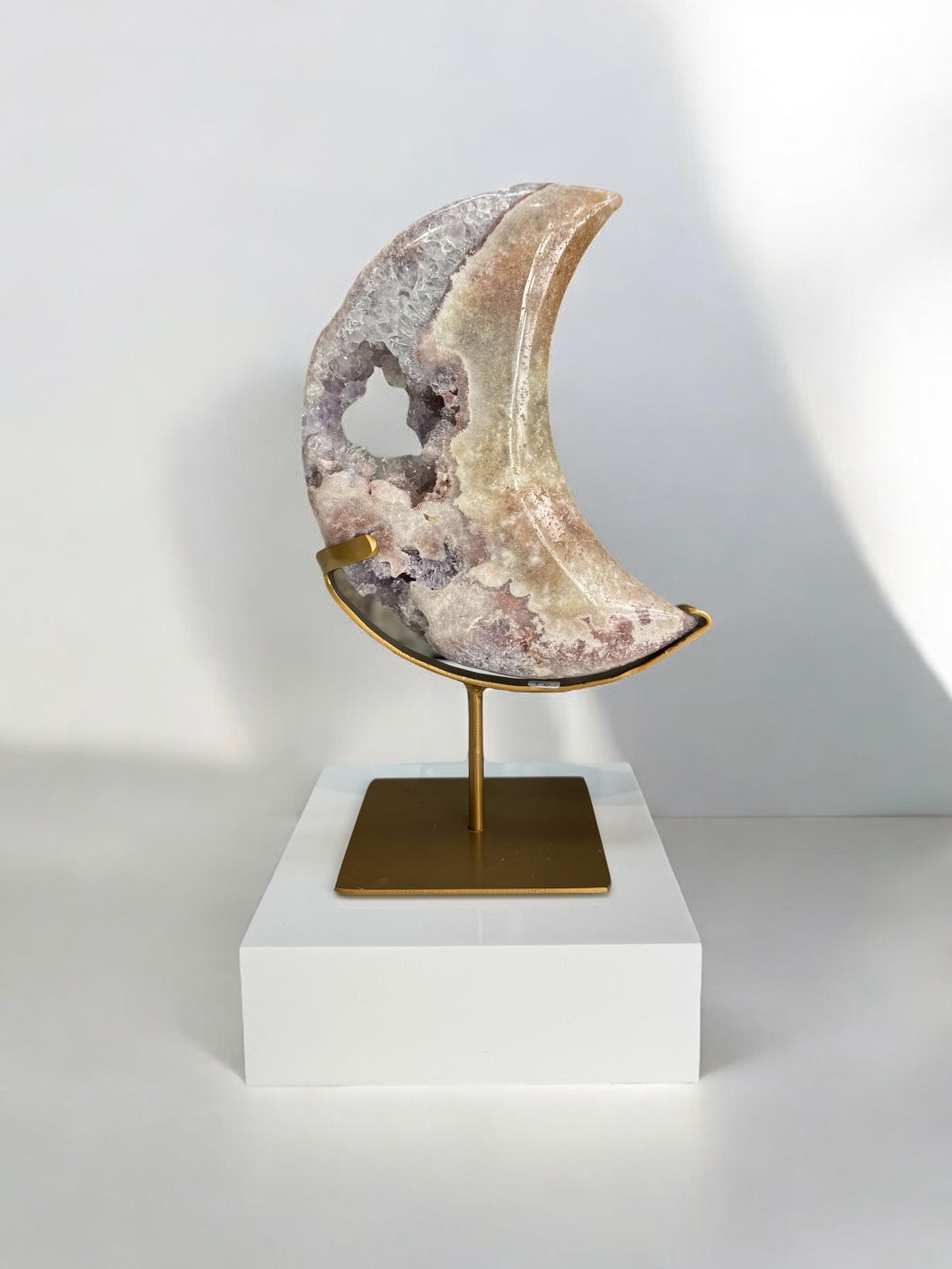 Pink Amethyst Moon + Stand 05