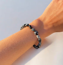 Load image into Gallery viewer, Snowflake Obsidian Bracelet
