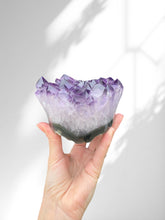 Load image into Gallery viewer, Amethyst Cupcake 10
