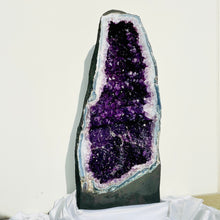 Load image into Gallery viewer, Amethyst Geode | 93 kg
