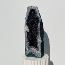 Load image into Gallery viewer, Amethyst Geode | 24.86kg
