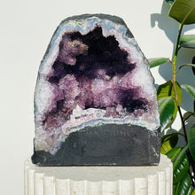 Load image into Gallery viewer, Amethyst Geode | 14.37 kg
